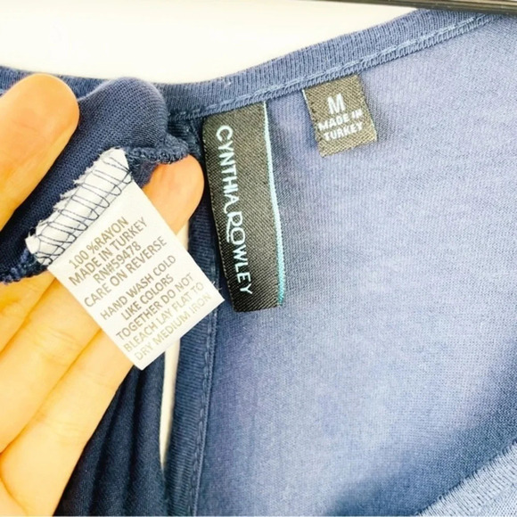 CYNTHIA ROWLEY Blue 3/4 SLeeve Open Back Top Medium - Picture 5 of 5